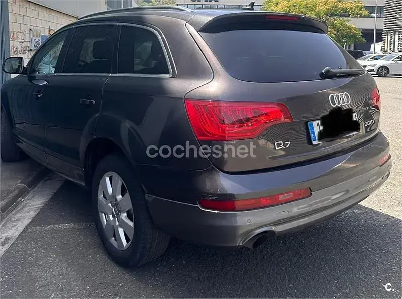 Usado Audi Q7 Ambiente 240 CV (176 kW) 2010 Granate SUV