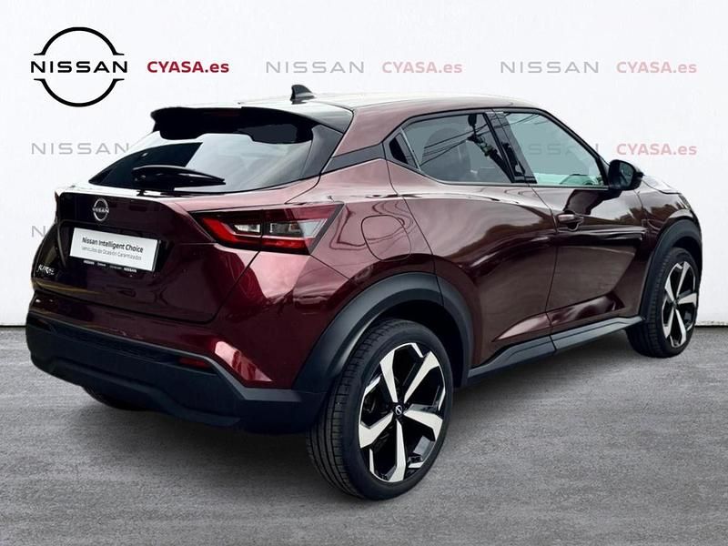 Usado Nissan Juke Tekna 114 CV (83 kW) 2024 Burgundy metalizado SUV