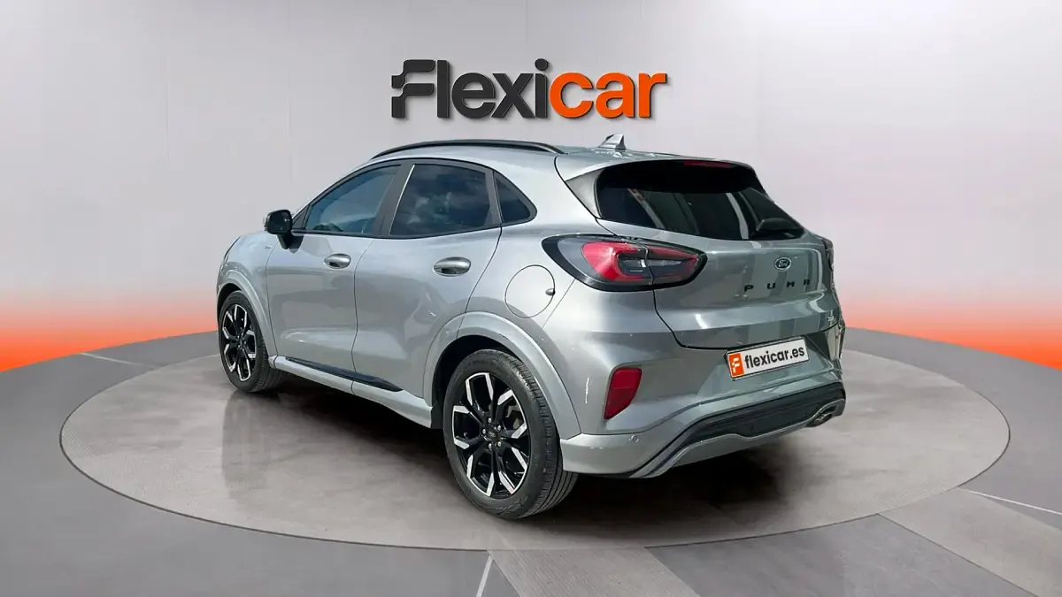Usado Ford Puma ST-Line 125 CV (91 kW) 2023 Gris SUV