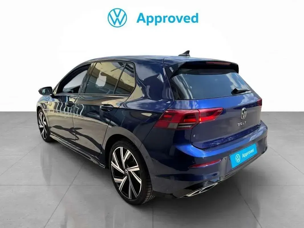 Usado VW Golf VIII R-line 150 CV (110 kW) 2024 Azul Utilitario