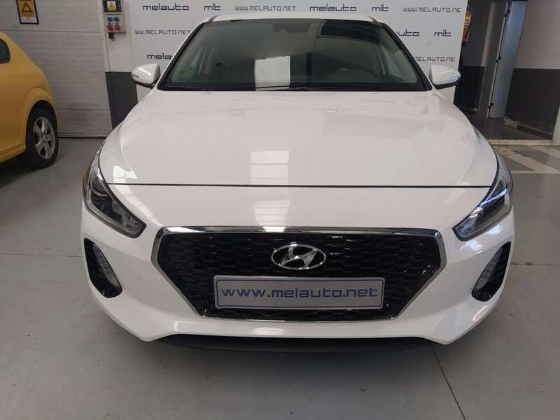 Blanco Usado 2019 Hyundai i30 Utilitario | 12.590 € (Precio justo) - Imagen 1/4