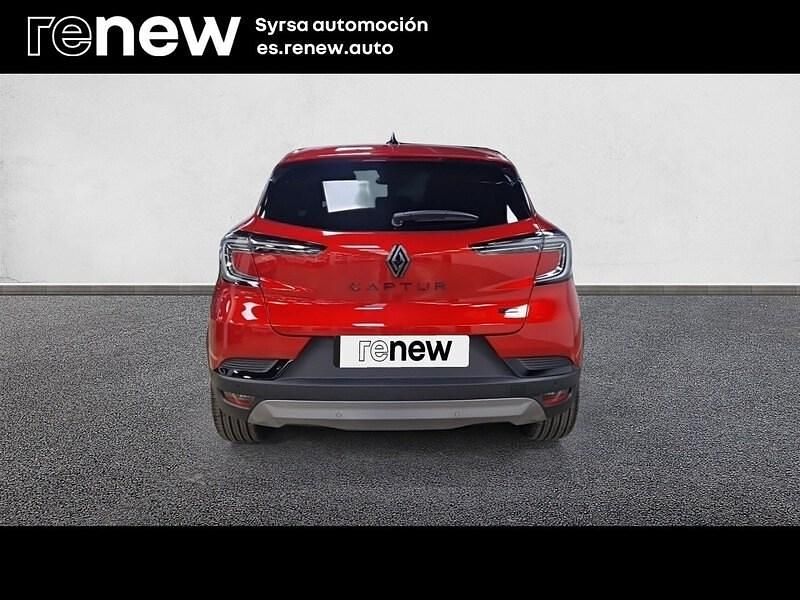 Usado Renault Captur Esprit Alpine 160 CV (117 kW) 2025 Rojo SUV