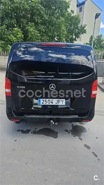Usado Mercedes V220 Avantgarde 163 CV (119 kW) 2015 Negro Monovolumen