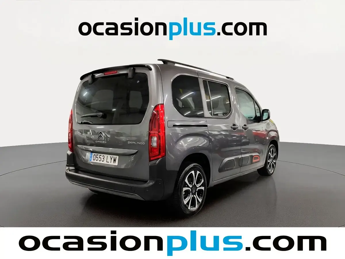 Usado Citroën Berlingo Shine 131 CV (96 kW) 2022 Gris Monovolumen