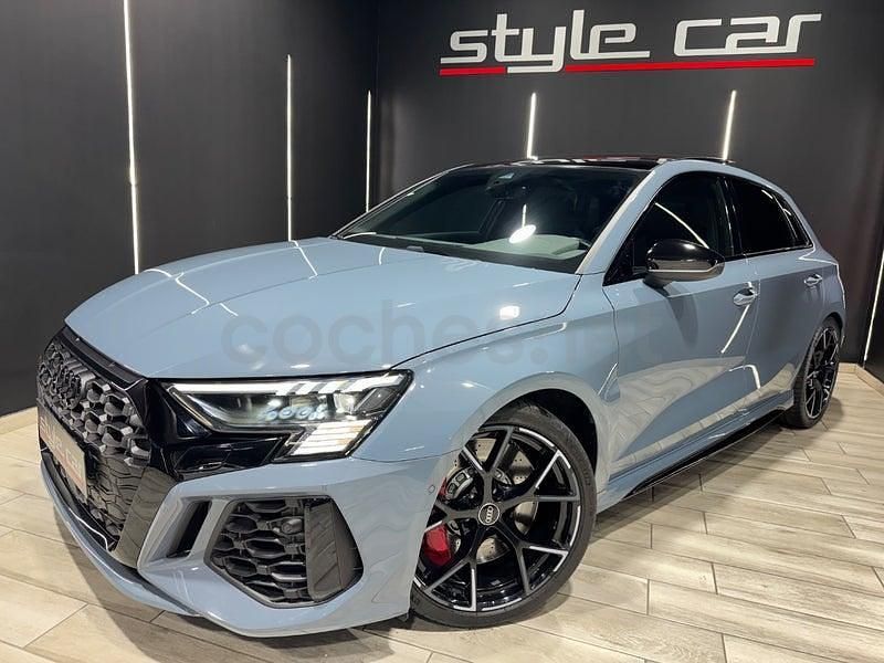 Usado Audi RS3 Premium 400 CV (294 kW) 2023 Gris / plata Berlina