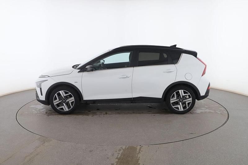 Usado Hyundai Bayon Style 120 CV (88 kW) 2021 Blanco SUV