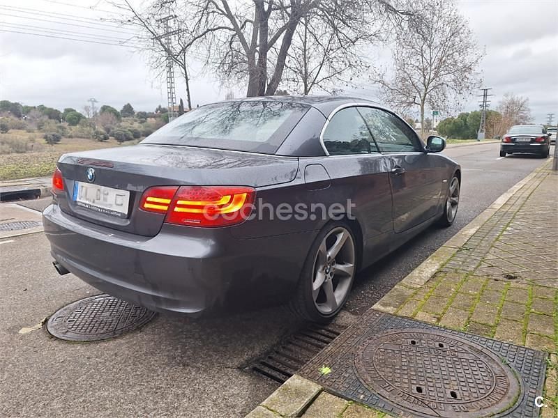 Usado BMW 330 Cabriolet 245 CV (180 kW) 2012 Gris / plata Descapotable