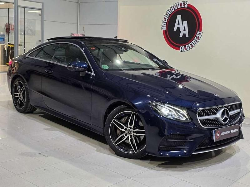 Usado Mercedes E220 194 CV (142 kW) 2018 Azul Coupe