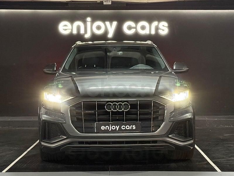 Usado Audi Q8 S-Line 286 CV (210 kW) 2022 Gris / plata SUV