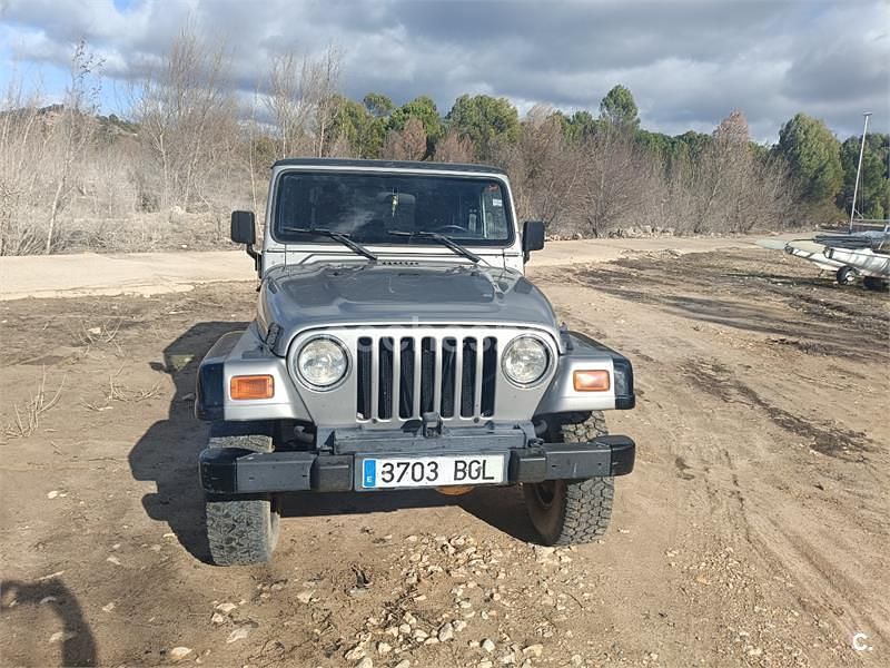 Gris / plata Usado 2001 Jeep Wrangler SUV | 17.500 € (Precio justo) - Imagen 1/4