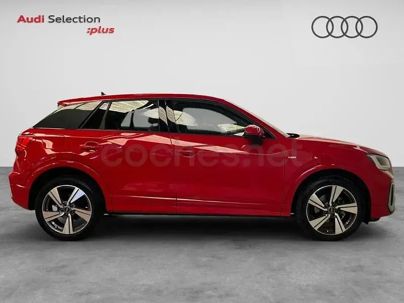 Usado Audi Q2 S-Line 116 CV (85 kW) 2022 Rojo SUV