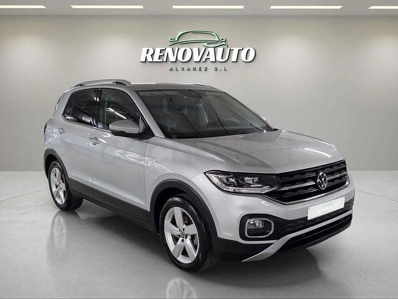 Usado VW T-Cross Sportline 110 CV (80 kW) 2021 Gris / plata SUV