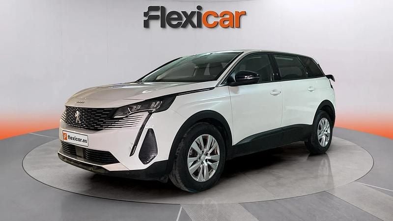Usado Peugeot 5008 Active 131 CV (96 kW) 2021 Blanco SUV