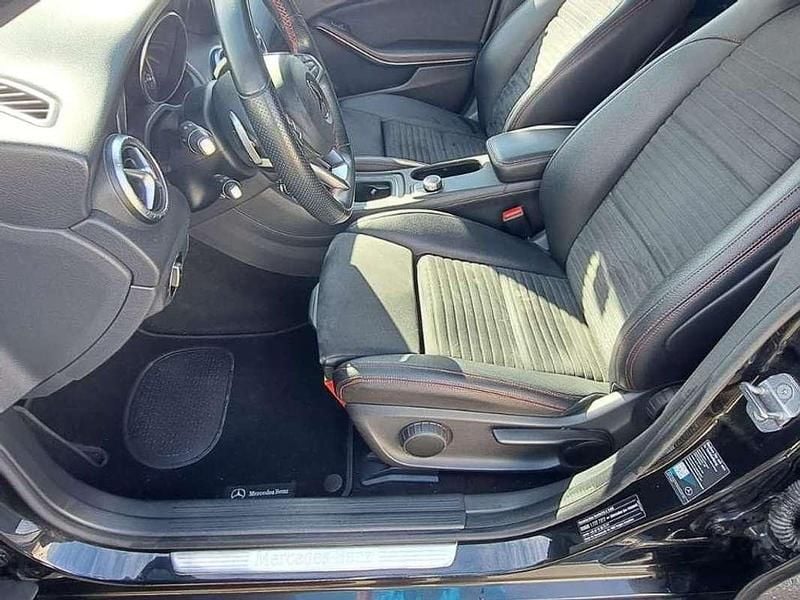 Occasion Mercedes C220 170 PK (125 kW) 2018 Zwart Stationwagen