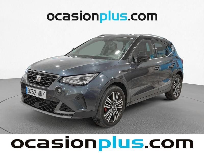 Gris Usado 2024 Seat Arona FR SUV | 18.228 € (Precio justo) - Imagen 1/4