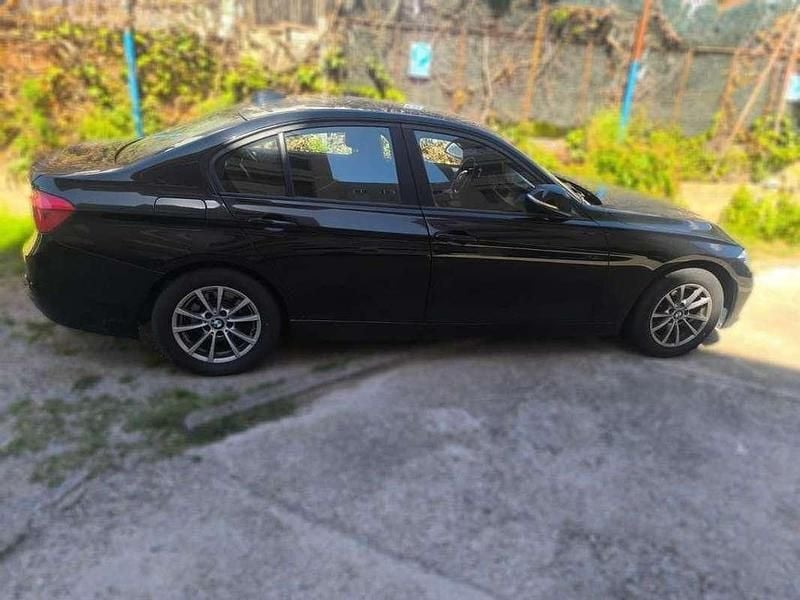 Usado BMW 318 150 CV (110 kW) 2017 Negro Berlina