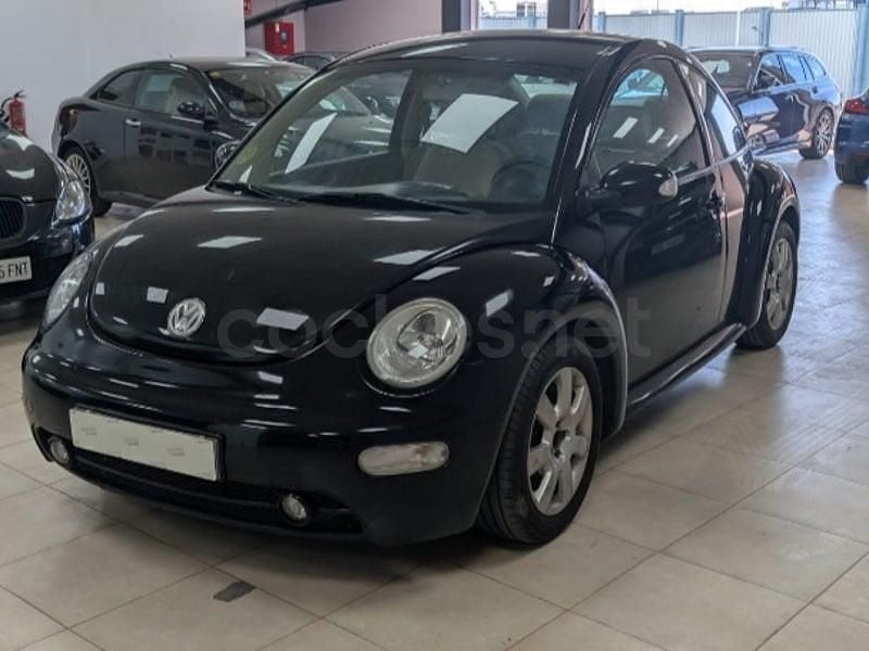 Usado VW New Beetle 150 CV (110 kW) 2005 Negro Utilitario
