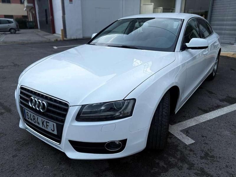 Käytetty Audi A5 S-Line 170 HP (125 kW) 2010 Valkoinen Coupe - kaksiovinen