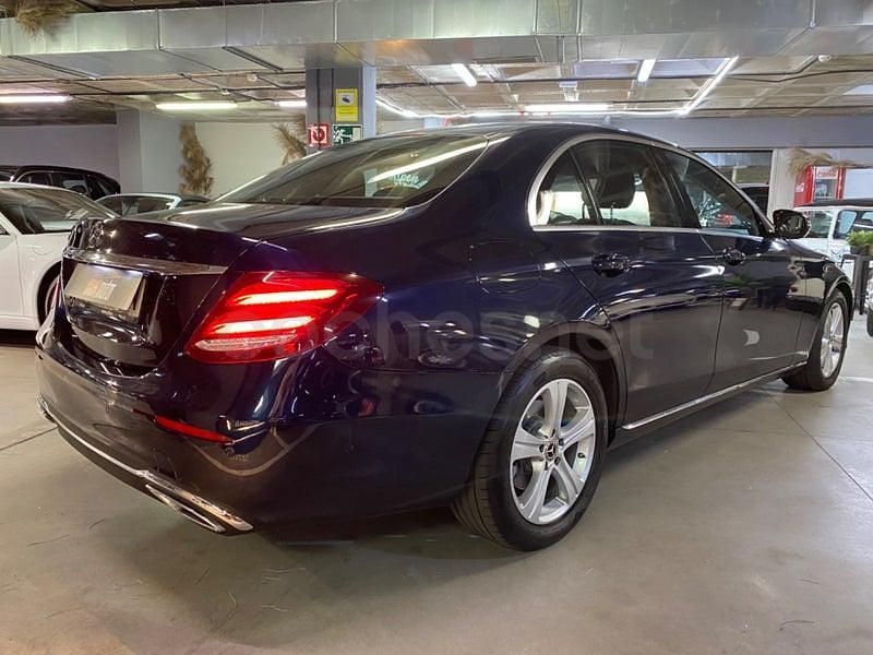 Usado Mercedes E220 194 CV (142 kW) 2018 Azul Berlina