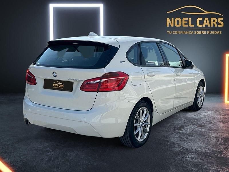 Usado BMW 225 Active Tourer iPerformance 224 CV (164 kW) 2018 Blanco Monovolumen