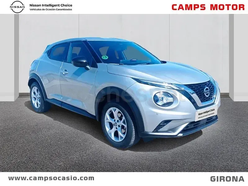 Usado Nissan Juke N-Connecta 114 CV (83 kW) 2021 Gris / plata SUV