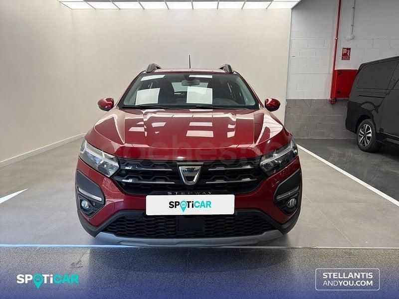 Usado Dacia Sandero Expression 91 CV (66 kW) 2022 Gris / plata Berlina