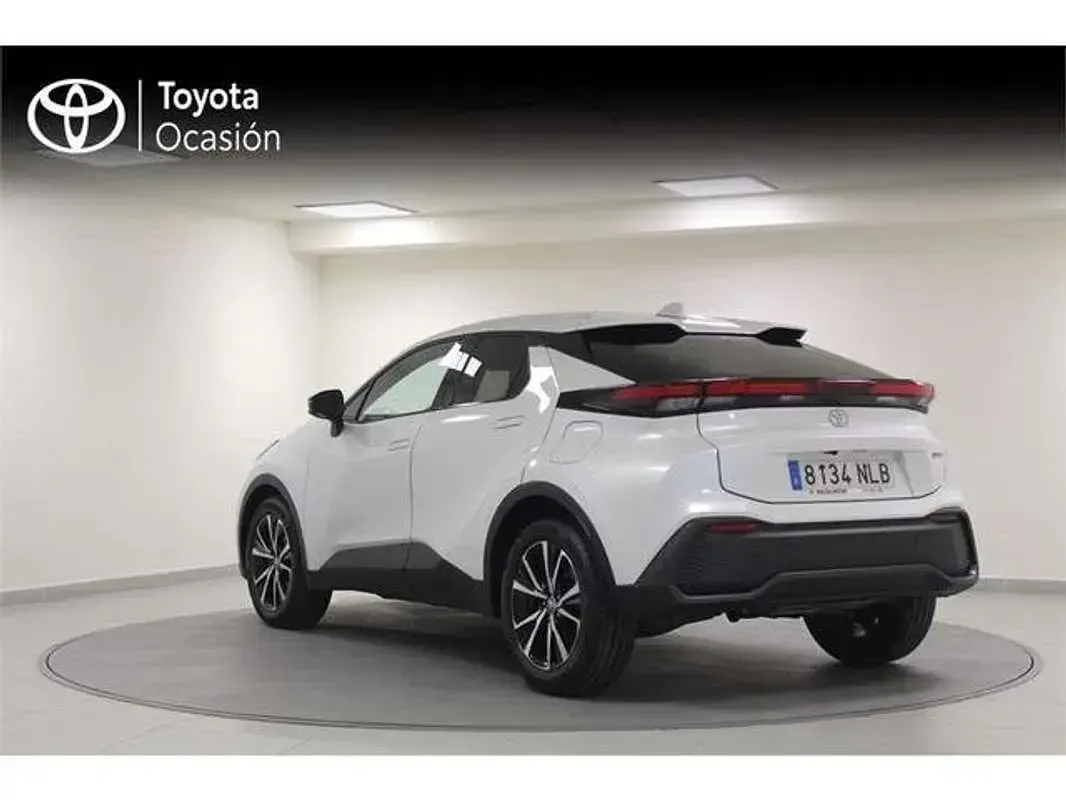 Usado Toyota C-HR Advance 140 CV (102 kW) 2026 Blanco SUV