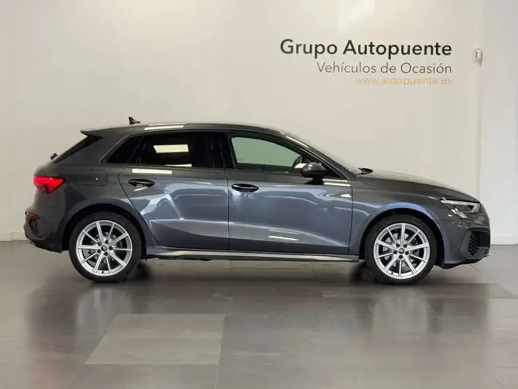 Usado Audi A3 S-Line 204 CV (150 kW) 2022 Gris Berlina