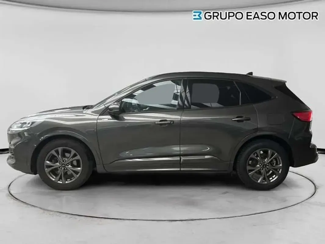 Usado Ford Kuga ST-Line 150 CV (110 kW) 2023 Gris SUV