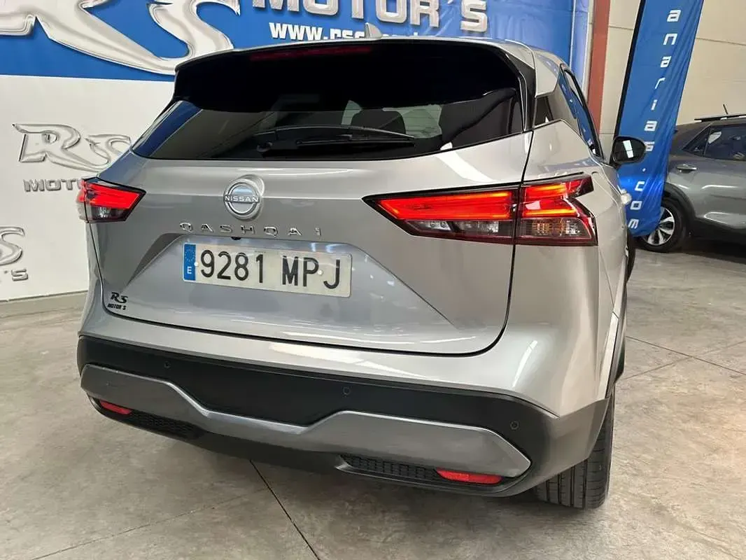 Usado Nissan Qashqai N-Connecta 158 CV (116 kW) 2024 Gris SUV