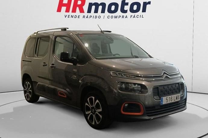Usado Citroën Berlingo Shine 130 CV (95 kW) 2021 Monovolumen