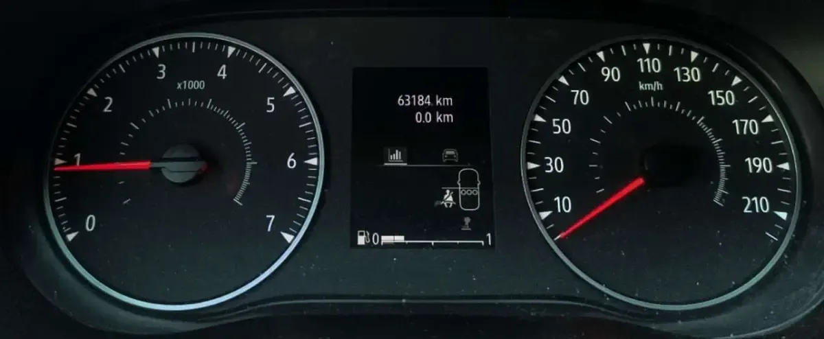 Usado Dacia Jogger Extreme 101 CV (74 kW) 2023 Naranja Monovolumen