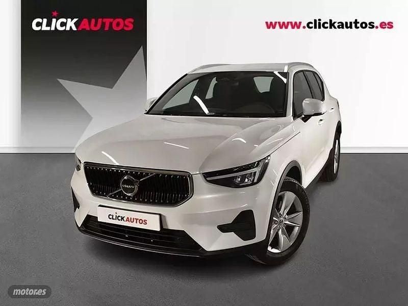 Blanco Usado 2025 Volvo XC40 Core SUV | 36.700 € - Imagen 1/4