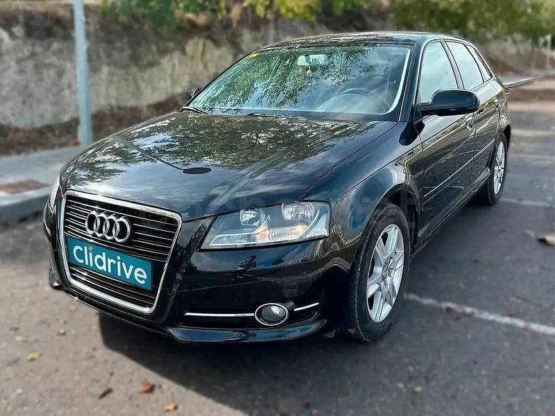 Usado Audi A3 Attraction 105 CV (77 kW) 2010 Negro Utilitario