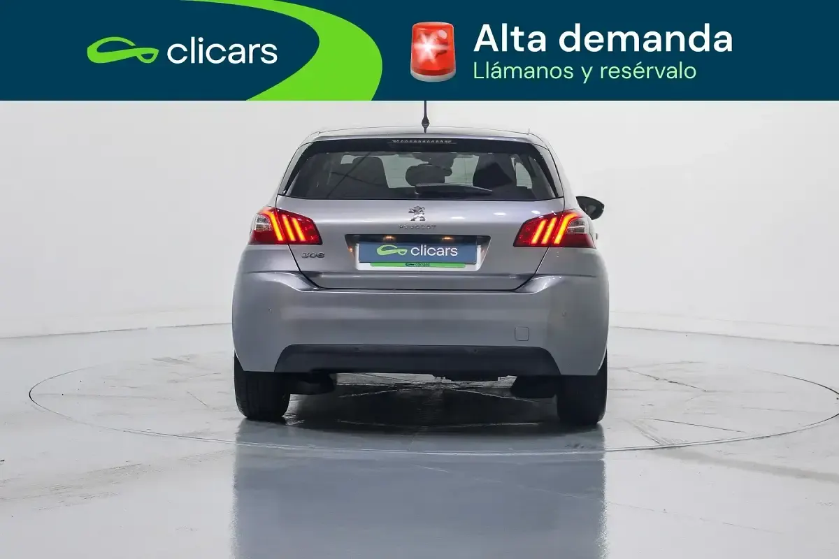 Usado Peugeot 308 Style 100 CV (73 kW) 2016 Gris Utilitario