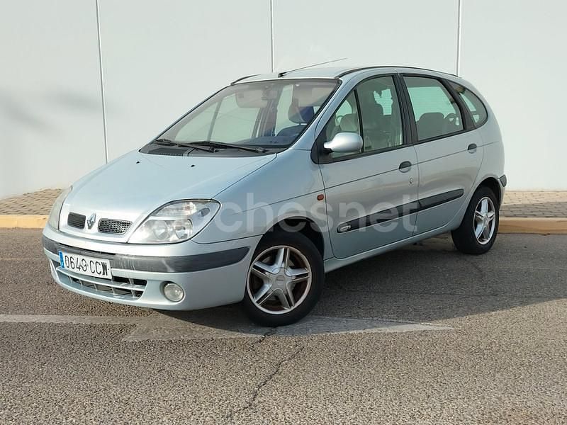 Gris / plata Usado 2003 Renault Scénic Dynamique Monovolumen | 1490 € (Buen precio) - Imagen 1/4