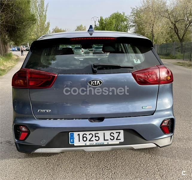 Usado Kia Niro 141 CV (103 kW) 2021 Azul SUV