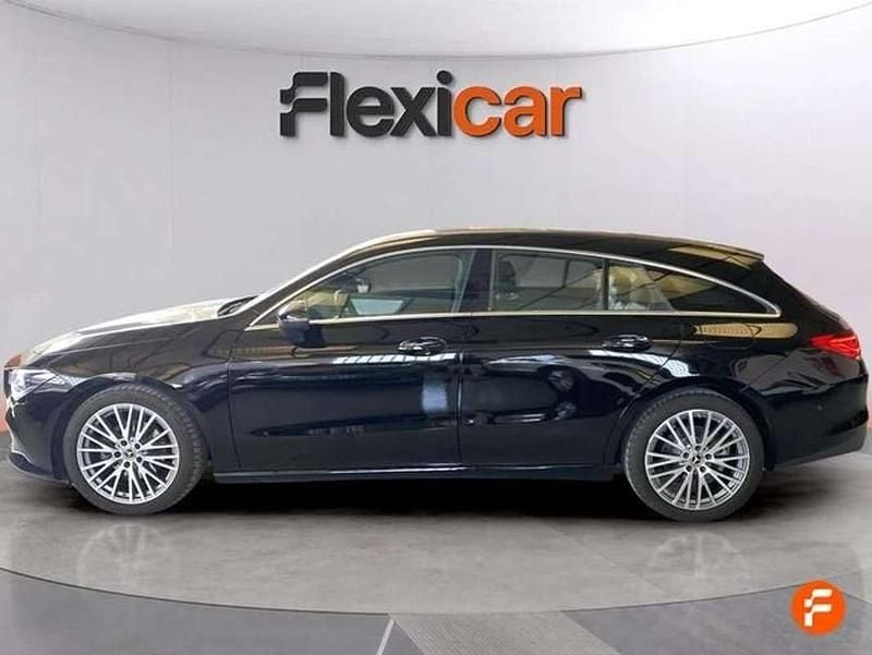 Usado Mercedes CLA180 Shooting Brake 136 CV (100 kW) 2022 Negro Familiar