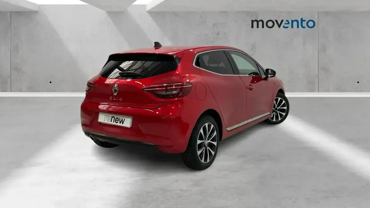 Usado Renault Clio V Techno 100 CV (73 kW) 2023 Rojo Berlina