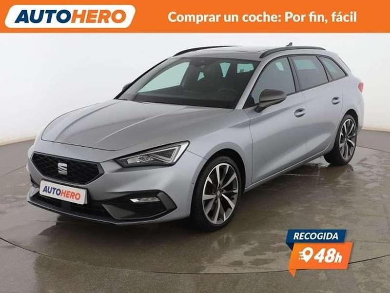 Usado Seat Leon FR 150 CV (110 kW) 2021 Plateado Familiar