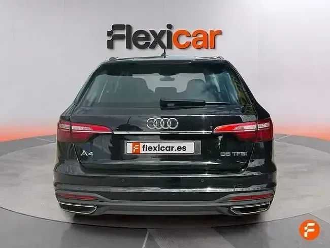 Usado Audi A4 Advanced Plus 163 CV (119 kW) 2023 Gris Familiar