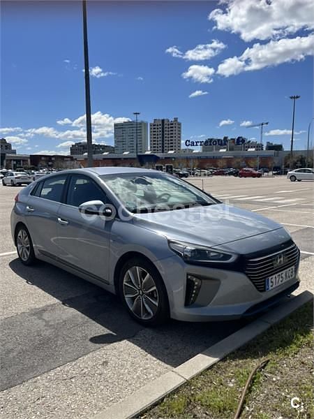 Usado Hyundai Ioniq 141 CV (103 kW) 2017 Gris / plata Utilitario