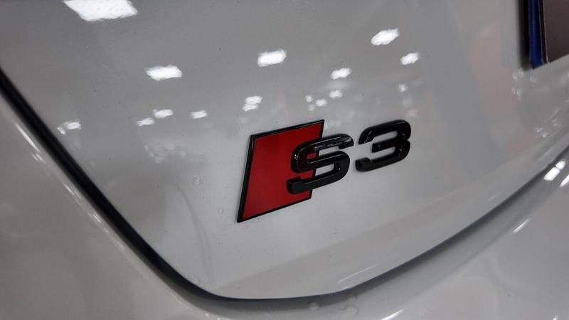 Usado Audi A3 310 CV (228 kW) 2023 Blanco Berlina