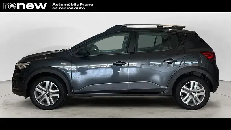 Usado Dacia Sandero Comfort 91 CV (66 kW) 2021 Gris Berlina