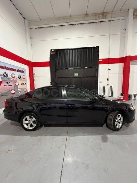 Usado VW Passat Highline 140 CV (102 kW) 2012 Negro Berlina