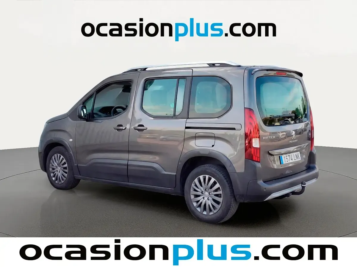 Usado Peugeot Rifter Allure 110 CV (80 kW) 2021 Gris Monovolumen