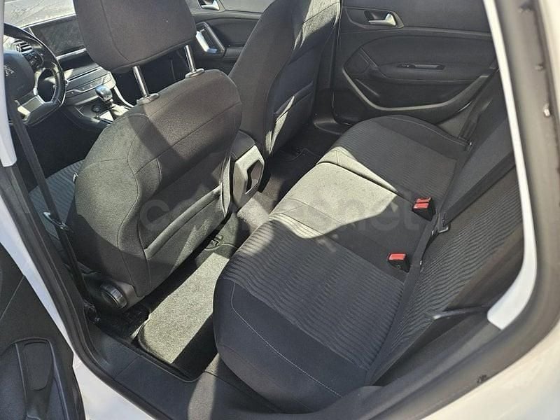 Usado Peugeot 308 SW Active 120 CV (88 kW) 2016 Blanco Familiar