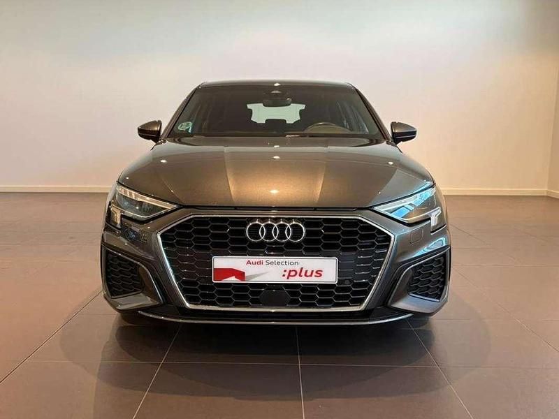 Usado Audi A3 Sportback S-Line 116 CV (85 kW) 2022 Gris Utilitario