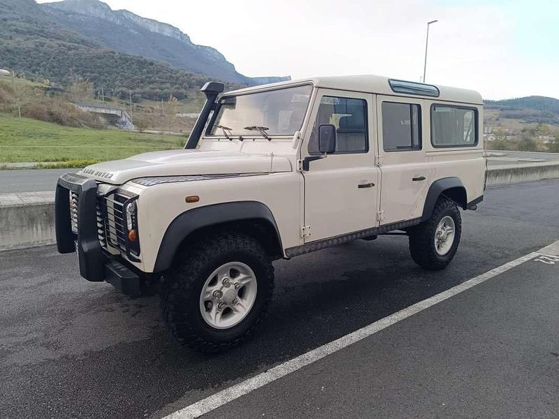 Blanco Usado 2010 Land Rover Defender S Familiar | 22.990 € - Imagen 1/4