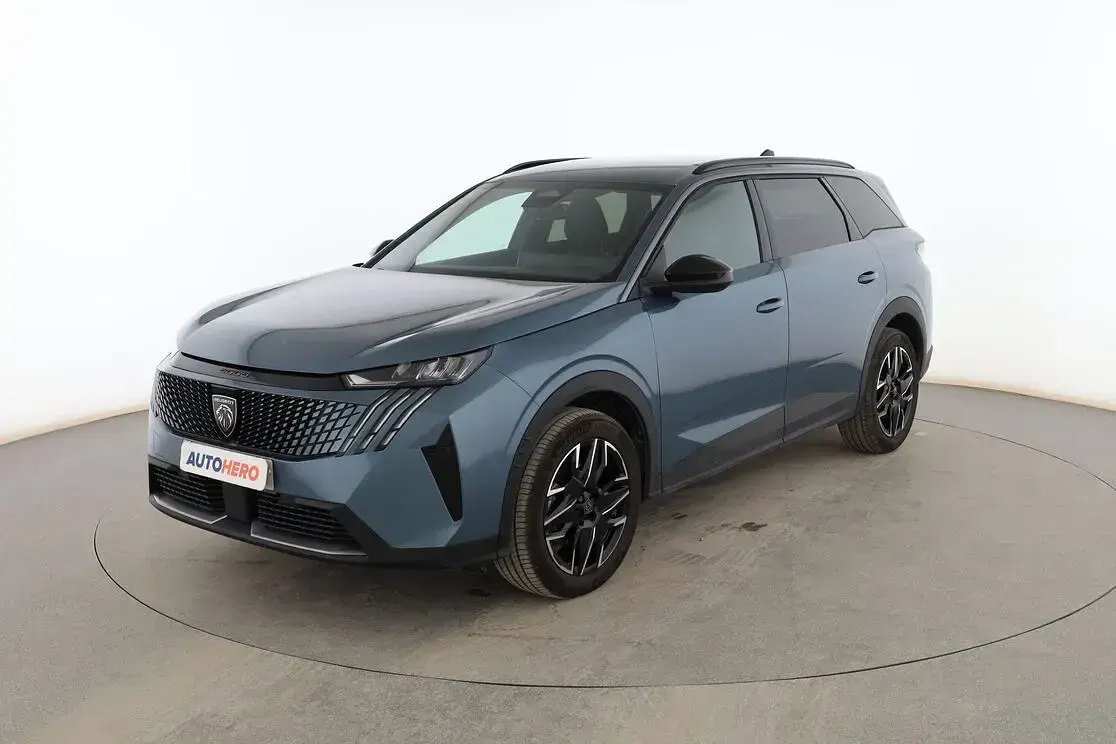 Używany Peugeot 5008 Allure 136 KM (100 kW) 2024 SUV